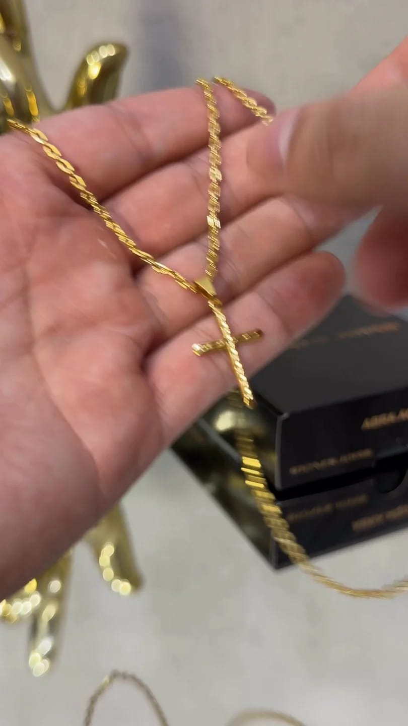 Corrente Cadeado 2mm + Crucifixo Tracejado
