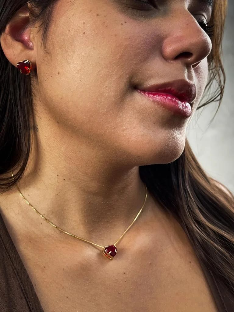 Colar Feminino Coração Vermelho