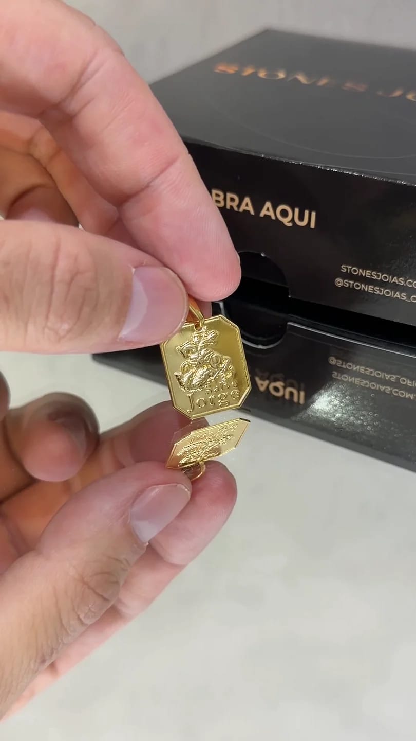 Pingente São Jorge Quadrado com Borda Detalhada