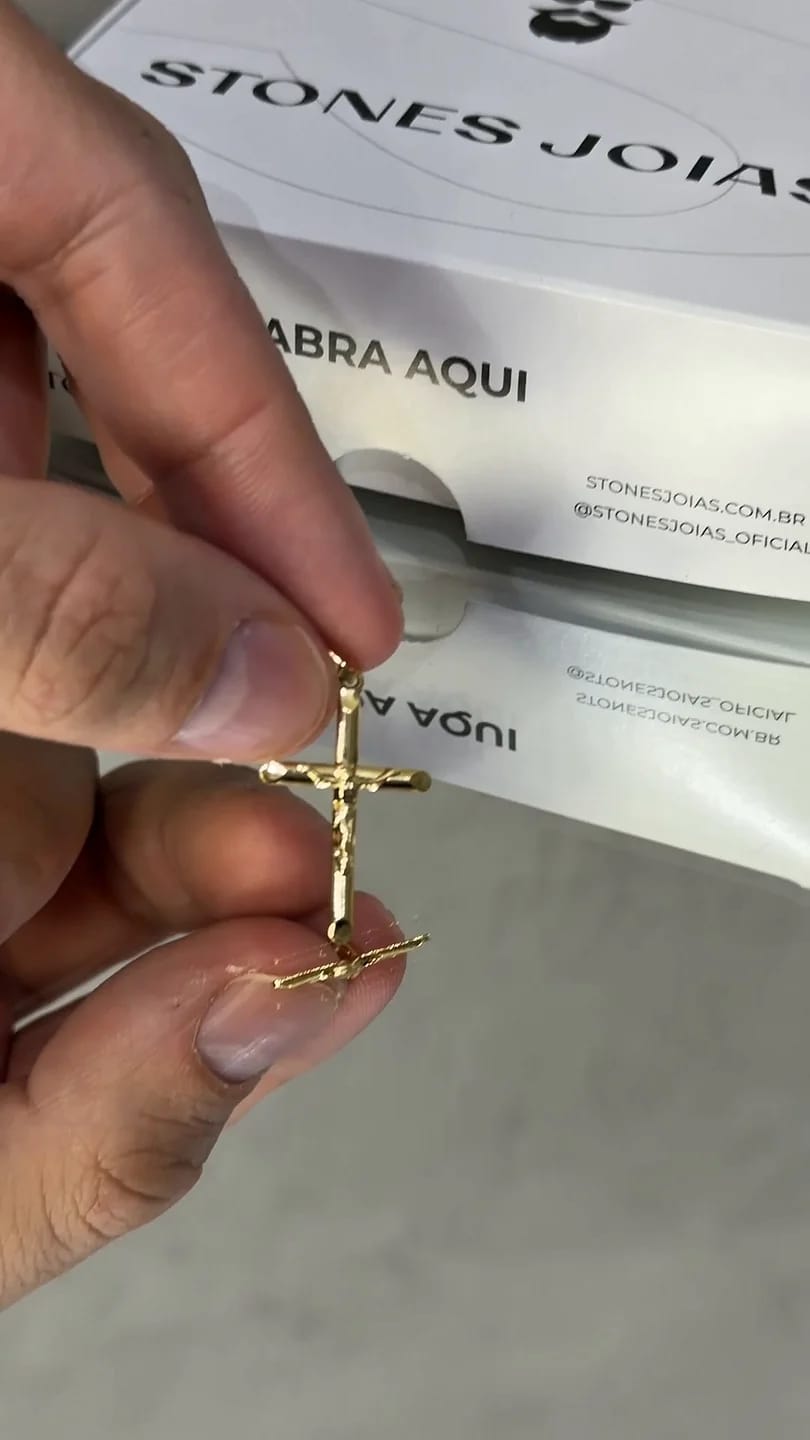 Pingente Crucifixo Cristo na Cruz P