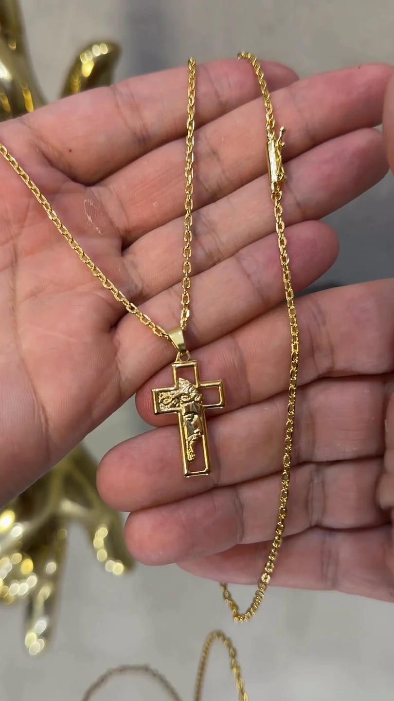 Corrente Cadeado 2mm + Crucifixo Rosto de Cristo Vazado PP